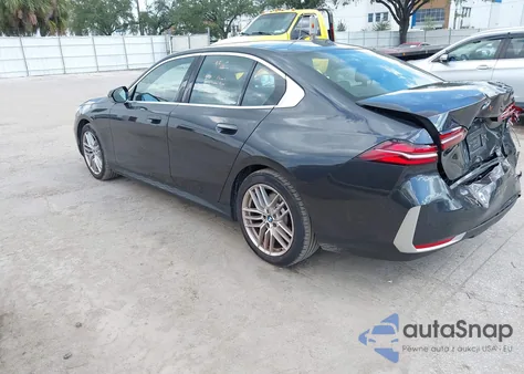 2025 BMW 530 I из США, поврежденный, VIN WBA43FJ01SCU03218